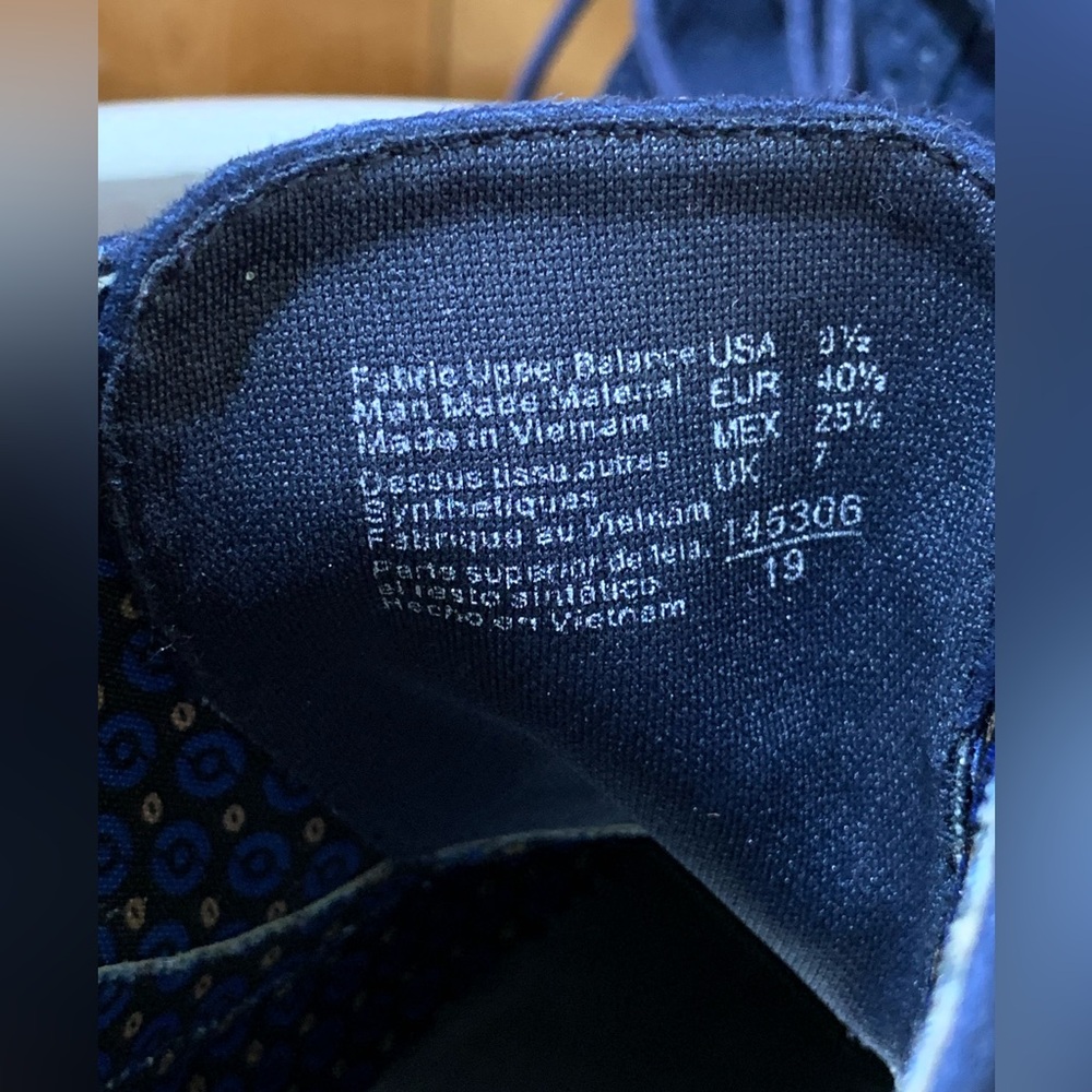 Fioni Manmade Blue Suede Heels size 8.5 Lace Ups Like New, tried on EUC - Picture 7 of 12